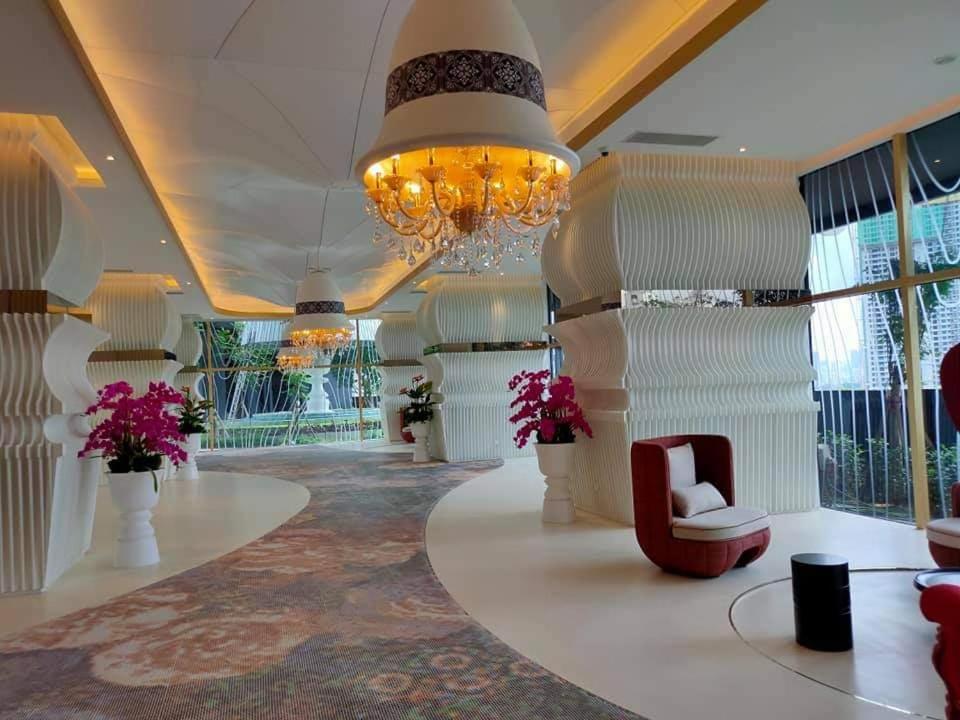 Arte Mont Kiara Host By Host Corner Suites Куала Лумпур Екстериор снимка