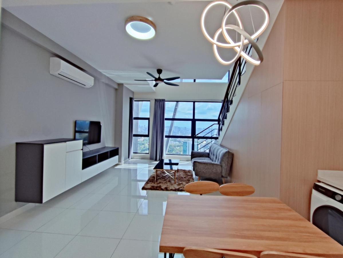 Arte Mont Kiara Host By Host Corner Suites Куала Лумпур Екстериор снимка
